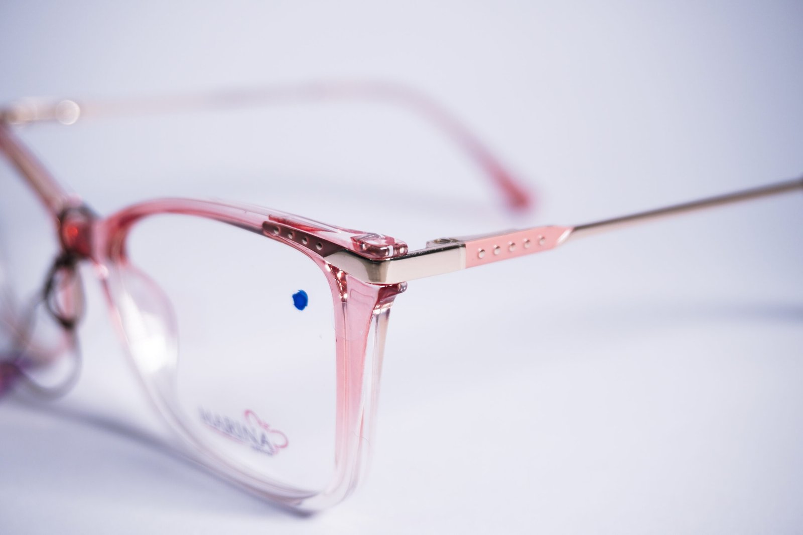 Armazón para Dama Rosa Clear con Terminales Metálicas - Image 3